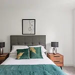Stayzeni, Ouse Court York Fabulous 2 Bed Flat
